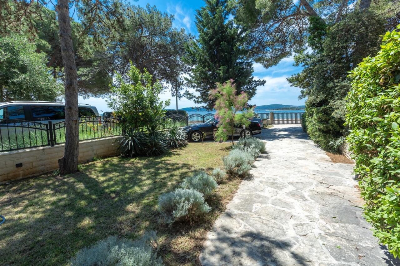 Sea Sound Apartments Rea Sveti Filip i Jakov Exteriér fotografie