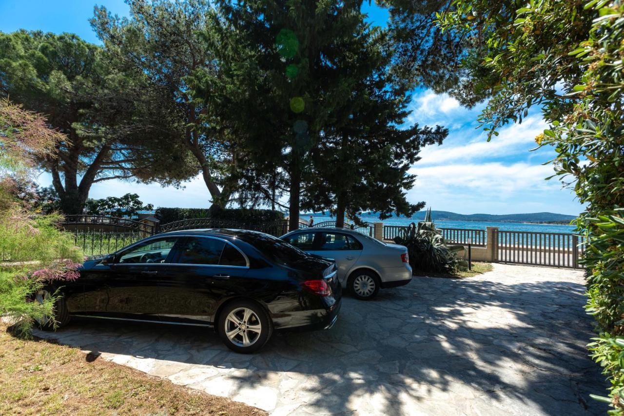 Sea Sound Apartments Rea Sveti Filip i Jakov Exteriér fotografie