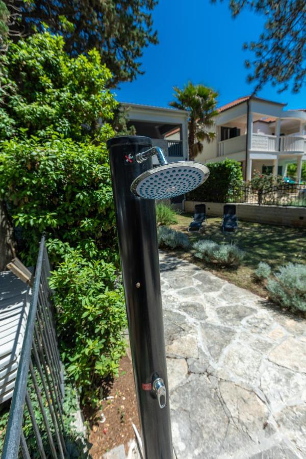 Sea Sound Apartments Rea Sveti Filip i Jakov Exteriér fotografie