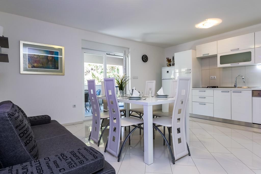 Sea Sound Apartments Rea Sveti Filip i Jakov Exteriér fotografie