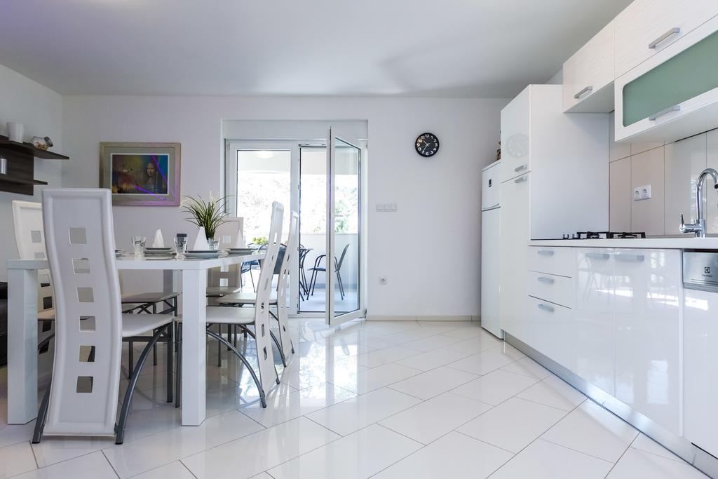 Sea Sound Apartments Rea Sveti Filip i Jakov Exteriér fotografie