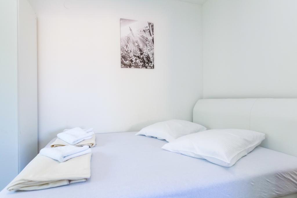 Sea Sound Apartments Rea Sveti Filip i Jakov Exteriér fotografie